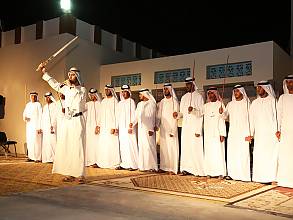Al Azi, art of performing praise, pride and fortitude poetry