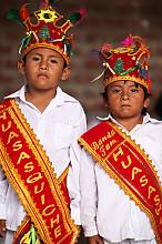 ‘Hatajo de Negritos’ and ‘Hatajo de Pallitas’ from the Peruvian south-central coastline