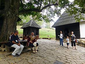 Singing to the accompaniment of the Gusle