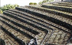 Art of dry stone construction, knowledge and techniques