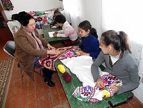 Le chakan, art de la broderie en République du Tadjikistan
