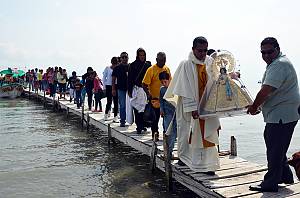 La Romería (the pilgrimage): ritual cycle of 'La llevada' (the carrying) of the Virgin of Zapopan