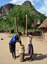 Éxito en la promoción de los alimentos tradicionales y en la salvaguardia de los modos de alimentación tradicionales en Kenya 