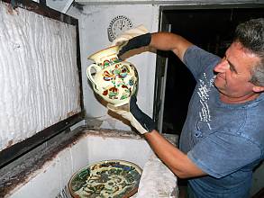 Tradition of Kosiv painted ceramics