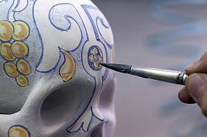 Artisanal talavera of Puebla and Tlaxcala (Mexico) and ceramics of Talavera de la Reina and El Puente del Arzobispo (Spain) making process