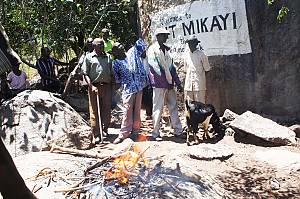 Les rituels et pratiques associés au sanctuaire de Kit Mikayi