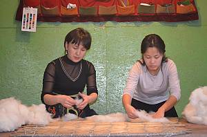 Ak-kalpak craftsmanship, traditional knowledge and skills in making and wearing Kyrgyz men’s headwear