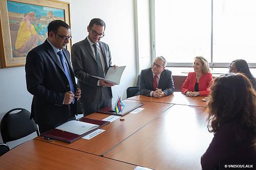The Republic of Mauritius and UNESCO formalize their cooperation for the organization of the 13.COM 