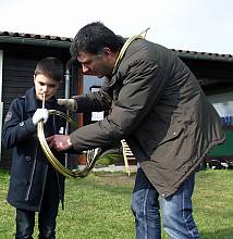 Musical art of horn players, an instrumental technique linked to singing, breath control, vibrato, resonance of place and conviviality