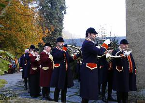 L'art musical des sonneurs de trompe, une technique instrumentale liée au chant, à la maîtrise du souffle, au vibrato, à la résonance des lieux et à la convivialité