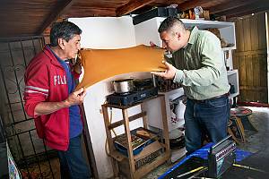 Traditional knowledge and techniques associated with Pasto Varnish mopa-mopa of Putumayo and Nariño