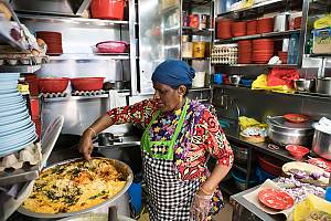 Hawker culture in Singapore, community dining and culinary practices in a multicultural urban context