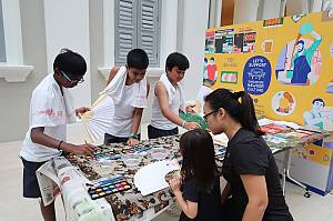 Hawker culture in Singapore, community dining and culinary practices in a multicultural urban context