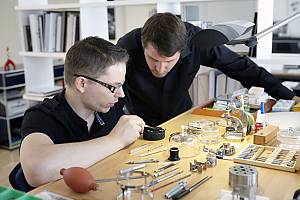 Craftsmanship of mechanical watchmaking and art mechanics