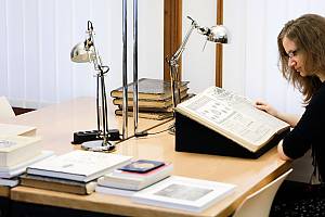 Craftsmanship of mechanical watchmaking and art mechanics