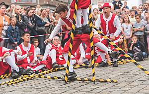 Namur stilt jousting