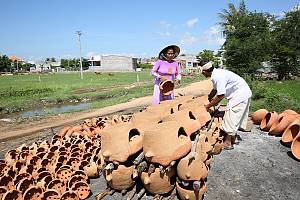 Art of pottery-making of Chăm people