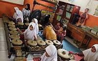Students are playing gamelan