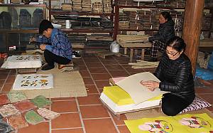 Craft of making Đông Hồ Folk woodblock printings 