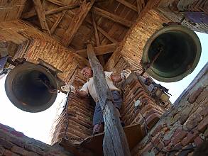 Manual bell ringing