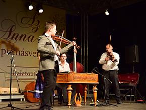 Hungarian string band tradition