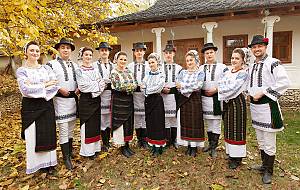 The art of the traditional blouse with embroidery on the shoulder (altiţă) — an element of cultural identity in Romania and the Republic of Moldova