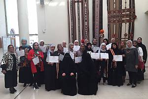 Al Sadu Educational Programme: Train the trainers in the art of weaving