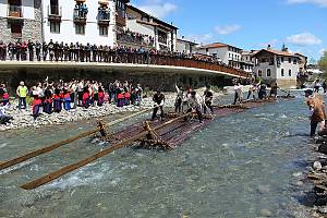Timber rafting