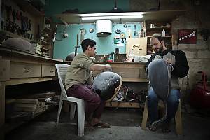 Crafting and playing the Oud