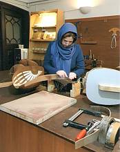 Crafting and playing the Oud