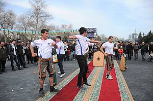 La culture du pehlevanliq : jeux, sports et lutte traditionnels de zorkhana