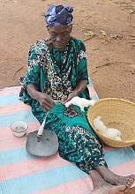 Traditional skills of loincloth weaving in Côte d’Ivoire