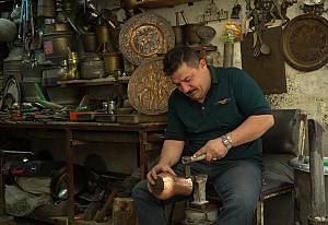 Arts, skills and practices associated with engraving on metals (gold, silver and copper)