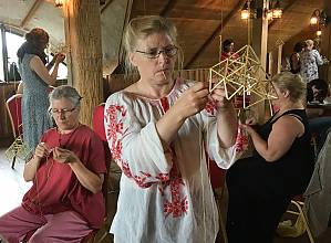 Sodai straw garden making in Lithuania