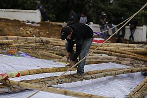 Technique of making the giant kites of Santiago Sacatepéquez and Sumpango, Guatemala