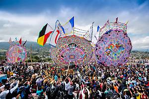 Technique of making the giant kites of Santiago Sacatepéquez and Sumpango, Guatemala