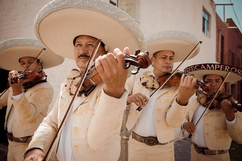 Mariachi is a traditional Mexican music and a fundamental element of Mexican culture. 