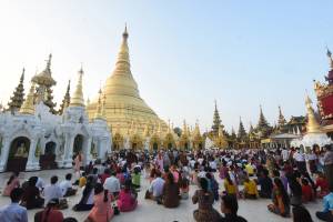 Festival tradicional de Año Nuevo Atā Thingyan en Myanmar