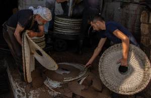 Craftsmanship of Aleppo Ghar soap
