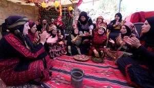Henna: rituals, aesthetic and social practices