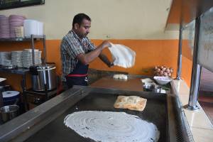 Cultura del desayuno en Malasia: experiencia gastronómica en una sociedad multiétnica