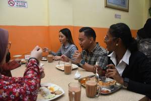 Breakfast culture in Malaysia: dining experience in a multi-ethnic society
