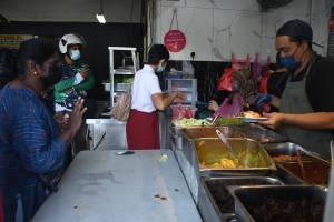 Breakfast culture in Malaysia: dining experience in a multi-ethnic society