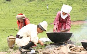 Traditional knowledge and cultural contexts of making Maksym, a traditional Kyrgyz beverage 