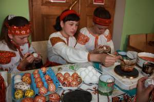 Le pysanka, tradition et art ukrainiens de décorer des œufs  