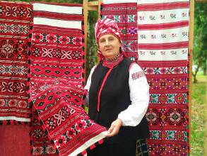Negliubka textile tradition of Vetka District Gomel Region