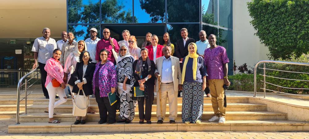 Participants to the expert meeting held in Sudan