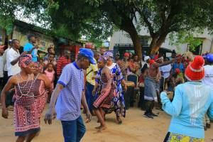 La danse spirituelle mwazindika de la communauté Daida du Kenya