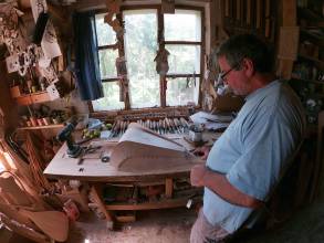 Cobza, traditional knowledge, skills and music
