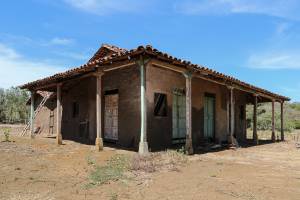 Construction processes of the quincha house and the junta de embarre / embarra